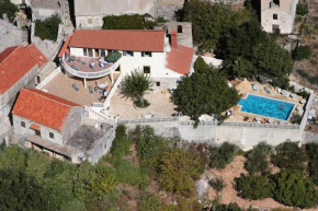 Family friendly house with a swimming pool Sumpetar, Omis - 5969